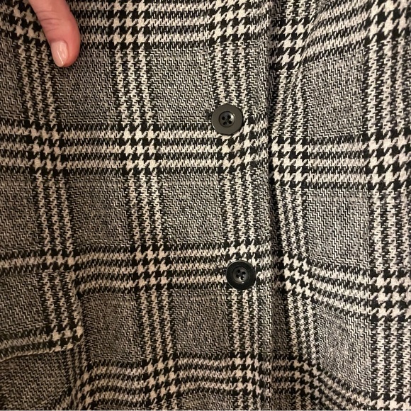Grey Plaid Tailored Coat, Size XL - Picture 10 of 12